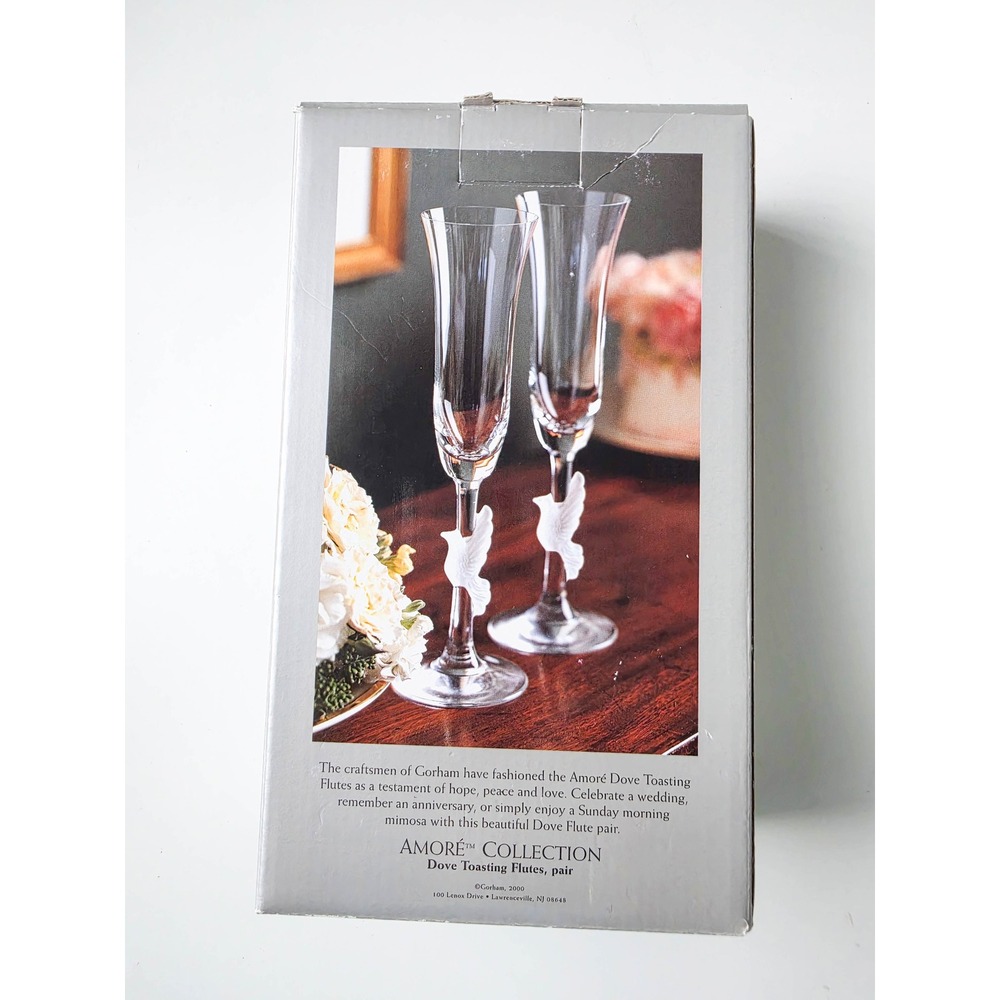 Gorham Amore Collection Dove Toasting Flutes Pair Frosted Stem Wedding Glasses